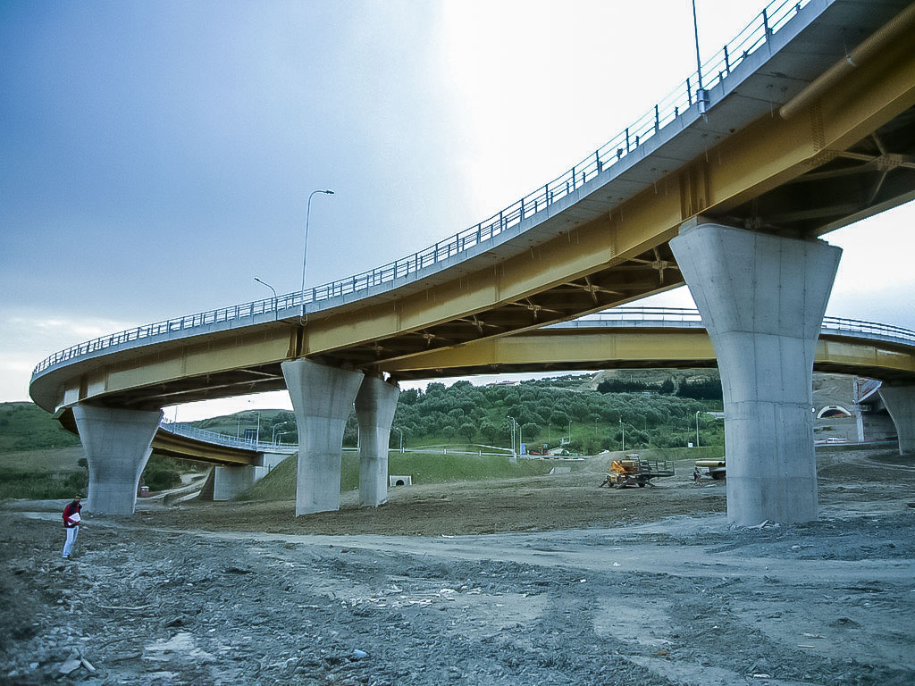 Strutture per Autostrade e Ferrovie